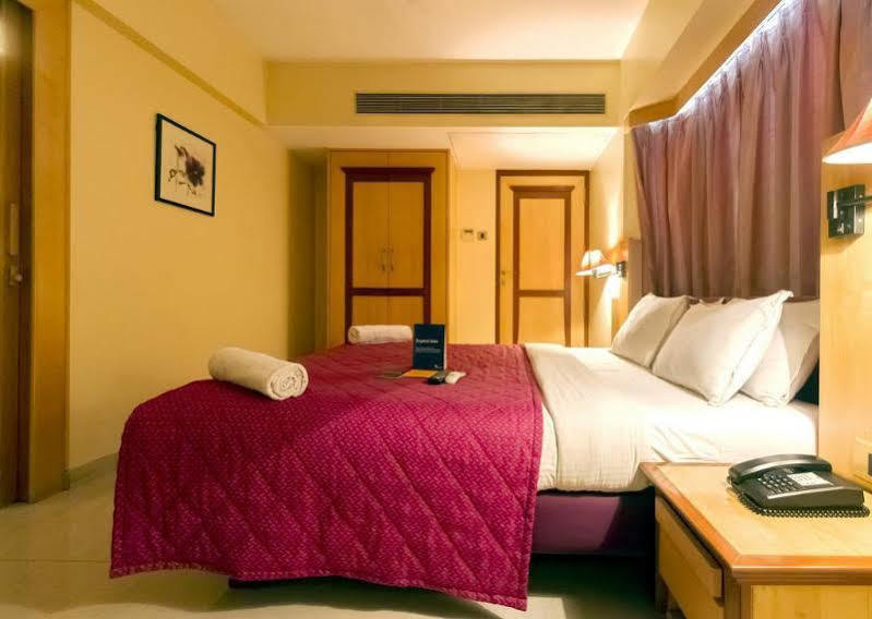 Hotel Gandharva Shivajinagar Πούνε Εξωτερικό φωτογραφία