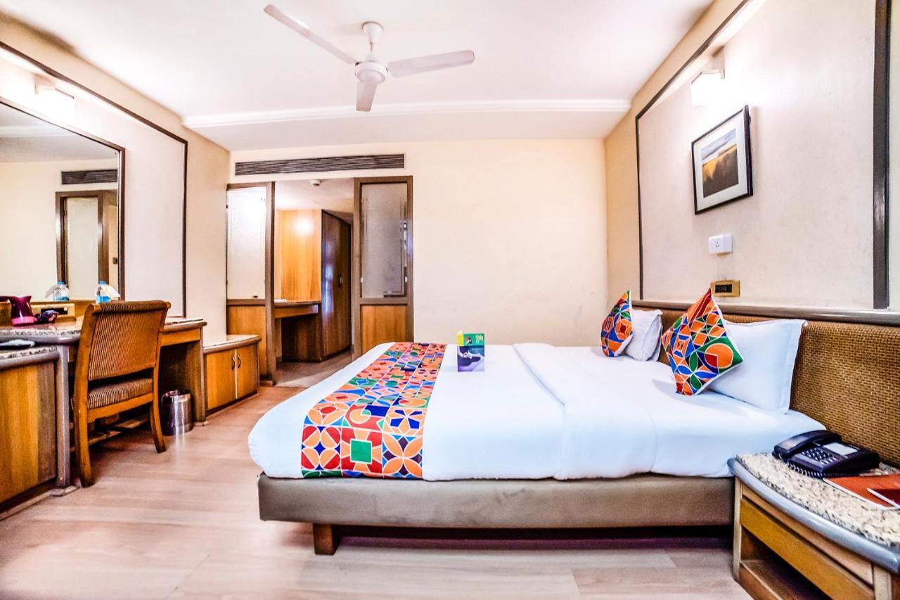 Hotel Gandharva Shivajinagar Πούνε Εξωτερικό φωτογραφία