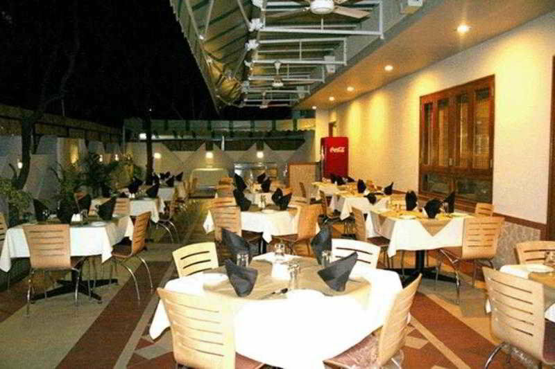 Hotel Gandharva Shivajinagar Πούνε Εξωτερικό φωτογραφία